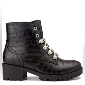 Nib Sugar Obvi Faux Leather Chain Combat Lace Up Boots